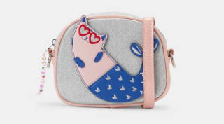 Kids El Corte Inglés Bolso de niña con estampado de gato por 7.79€.