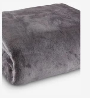 Plaid polaire GULSKOLM 220x240 gris à 14€