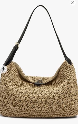 Parfois Bolso de hombro efecto rafia con solapa por 17.99€.