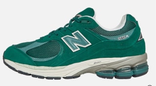 Baskets New Balance 2002R à 79,99€