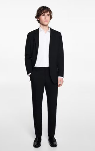 Pantalón de traje slim fit por 19.99€