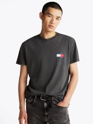 TOMMY HILFIGER | Polera Heritage Flag Logo Negro Tommy Jeans $20.000 en Falabella, Cl