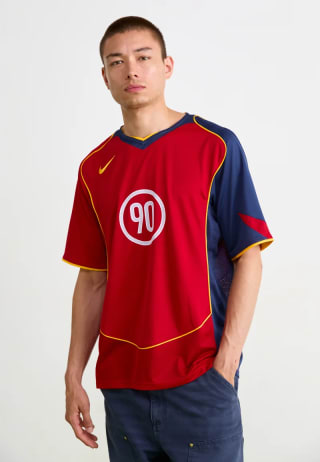 Nike camiseta T-90 por 27.15€