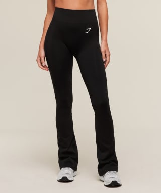 Vital Soft Flared Legging voor €24 bij Gymshark