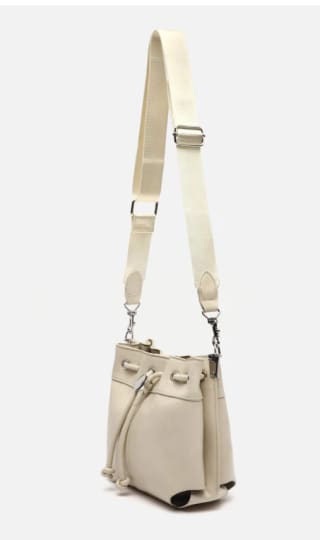 Bolso bucket pequeño por 9€