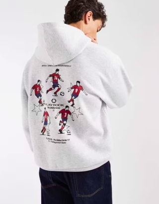 ASOS DESIGN Sudadera Extragrande Fútbol por 6,79€