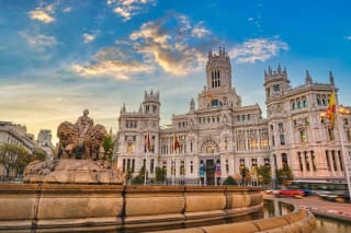 Vuelo redondo Monterrey - Madrid desde $9,904 en Iberia