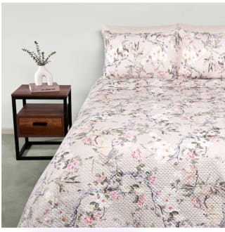 CUBRECAMA RIPLEY HOME ULTRAS 2 PLAZAS FLORES 2 Rebaja $9.990 Solo en Ripley, Chile