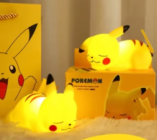 Luz nocturna de Pokemon Pikachu por solo $3.168 en AliExpress