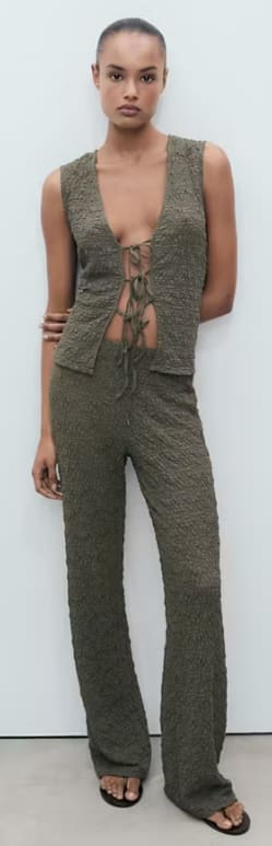 Pantalón recto textura por 4.49€