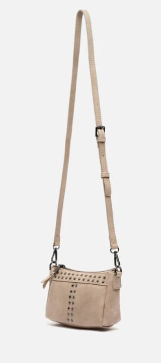 Bolso bandolera pequeño con detalles metálicos ed. por 11€
