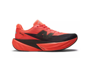 Zapatillas New Balance FuelCell Rebel v5 por 79.99€