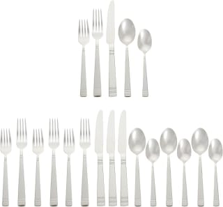Amazon Basics Juego Cubiertos 20 Piezas por $311 | Amazon
