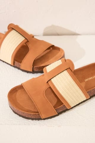 Sandalia bio de tiras rafia y ante Women'secret por 5.99€