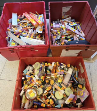 Make-up (Char, Essence & Catrice) voor €1 bij Kruidvat en Trekpleister
