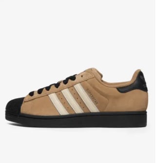 Baskets adidas Superstar II à 72€
