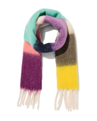 Diverse dames sjaals voor €10 bij de Hema