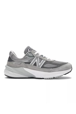 20% extra kassakorting op New Balance sneakers in de sale tot 50% bij Batavia stad