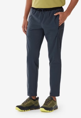 Pantalón de montaña y trekking ultraligero Hombre Quechua MH500 Light por 18.99€
