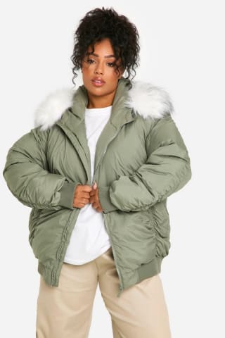 Bómber con capucha para Mujer Boohoo por 8.5€