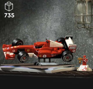 LEGO Icons Ferrari F2004 en Michael Schumacher