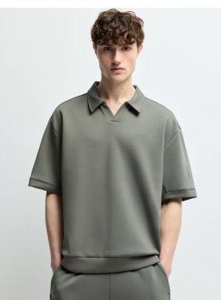 Polo efecto neopreno por 3.99€.