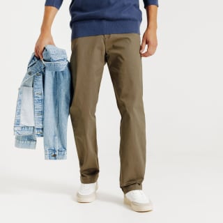 Pantalon chino loose à 15€