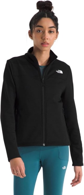 Tot 75% korting op outdoorkleding en schoenen bij Bol