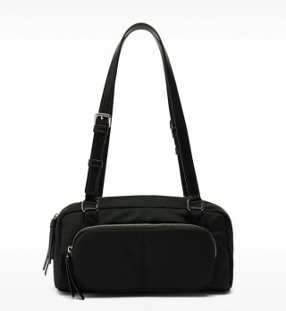 Bolso de hombro de nylon por 9.99€.