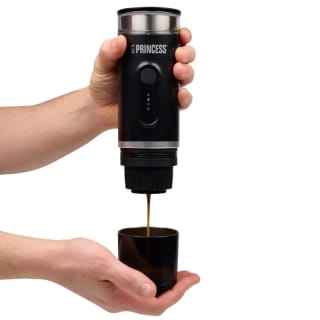 Princess draagbare espressomaker PD-4997 voor €39,95 bij de Action