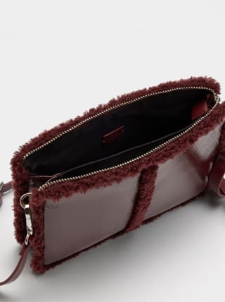Parfois Bolso Bandolera bordes efecto pelo por 5.99€