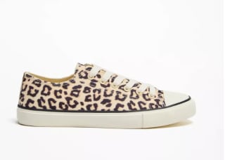 Zapatilla puntera animal print por 3.99€