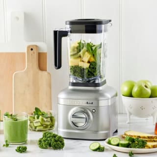 Licuadora con Jarra de Vidrio Plata K400 KitchenAid $99.990 Solo en El Volcan, Chile