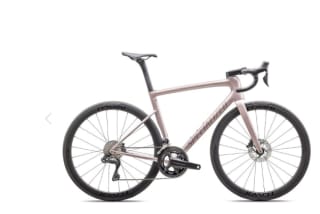 Vélo route Specialized Carbone - TARMAC SL8 EXPERT à 4.657,82€