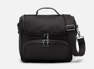 Neceser grande de viaje por 9€.