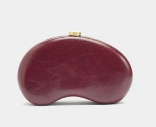 Clutch de fiesta con textura suave por 12.99€