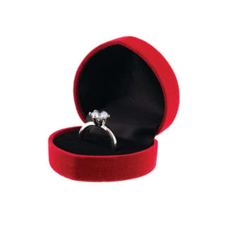Valentine's Day Engagement Rings – Women’s & Men’s – £1