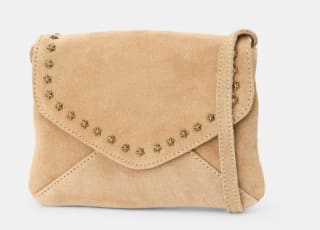 Bolso sobre de piel con tachas de niña Kids por 9.89€