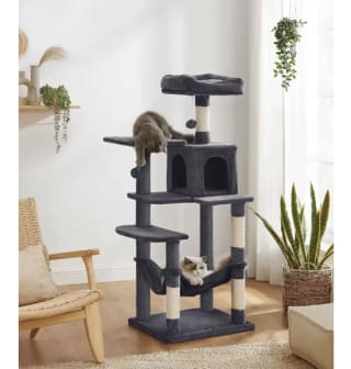 Árbol para gatos Feandrea de 143 cm con 4 postes rascadores y 2 perchas por 34,71€