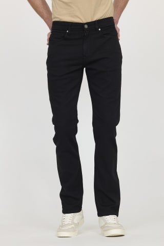 Pantalon LC122 couleur noire au prix de 16€