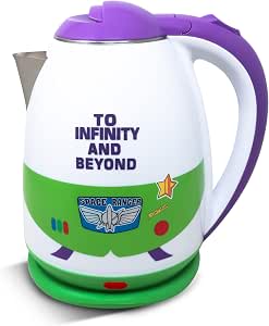 TOY STORY Disney Tetera Eléctrica 1.8 L 1100 W por $295 en Amazon