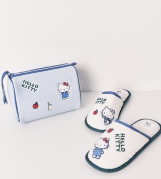 Conjunto De Zapatillas Y Neceser Pack De Viaje por 8,98€
