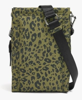 Parfois Bolso Bandolera de nylon por 12.99€.
