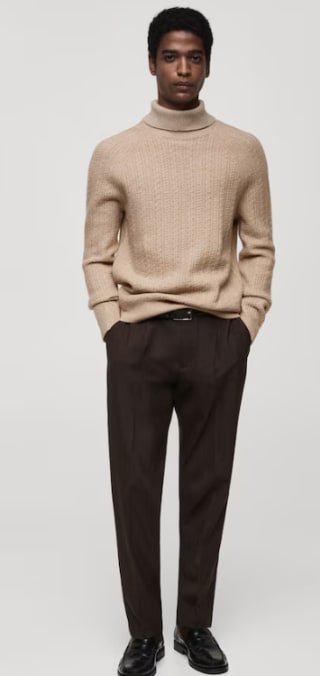 Jersey de punto trenzado de cuello alto por 19.99€