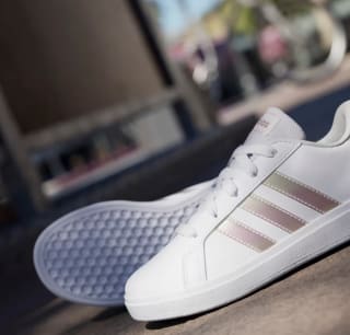 ADIDAS Zapatillas deportivas con cordones Adidas Grand Court Lifestyle blancas 23.99€
