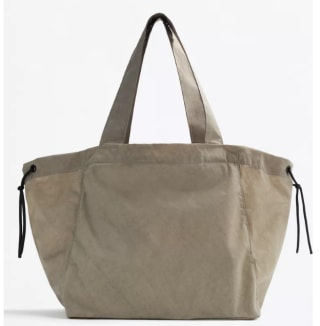 Bolso tipo shopper en tejido trench por 8.99€