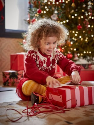 Foute kersttruiendag bij Ikea in Utrecht