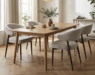 Japandi eetkamerstoelen (boucle)- 2 stuks voor €69,95