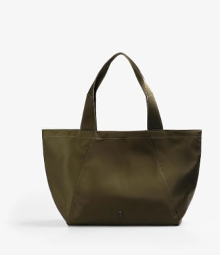 Bolso shopper de mujer con acabado efecto satinado y doble asa Scalpers por 29.99€