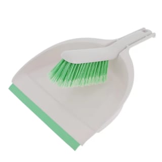 White & Green Dustpan & Brush Set – £1.80 with Free Click & Collect